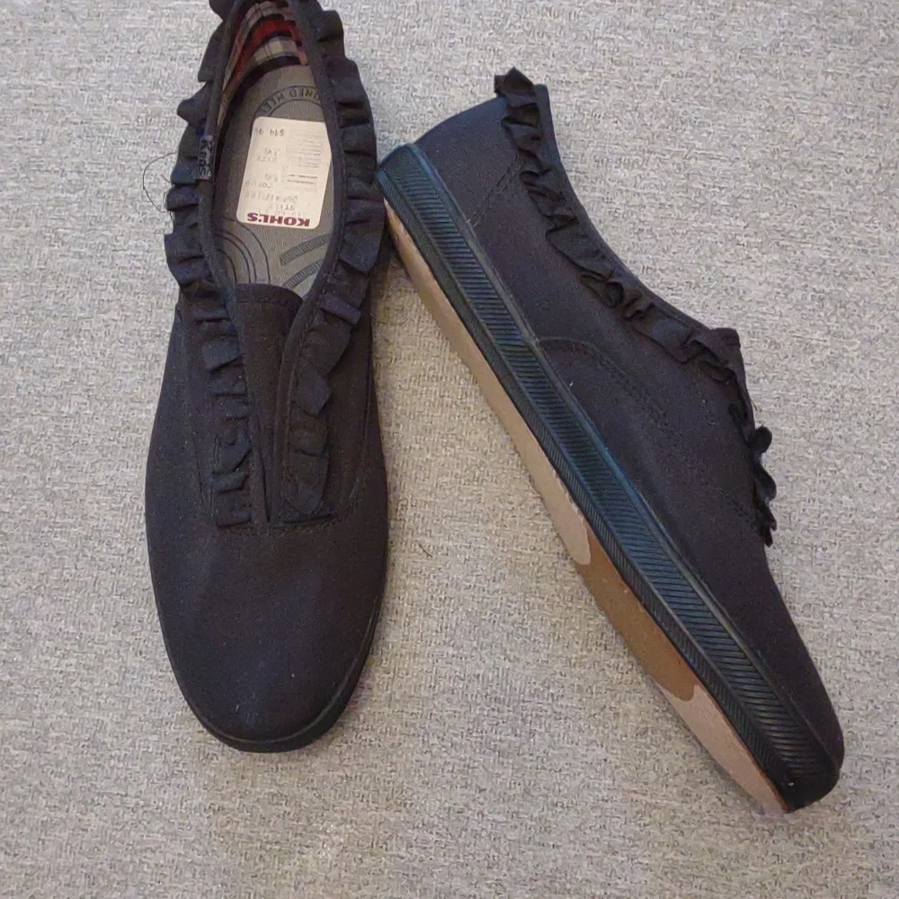 Keds sneakers SZ 8.5 NWOB - Picture 2 of 3
